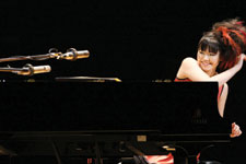 Hiromi (foto
                                  Makoto-Hirose)